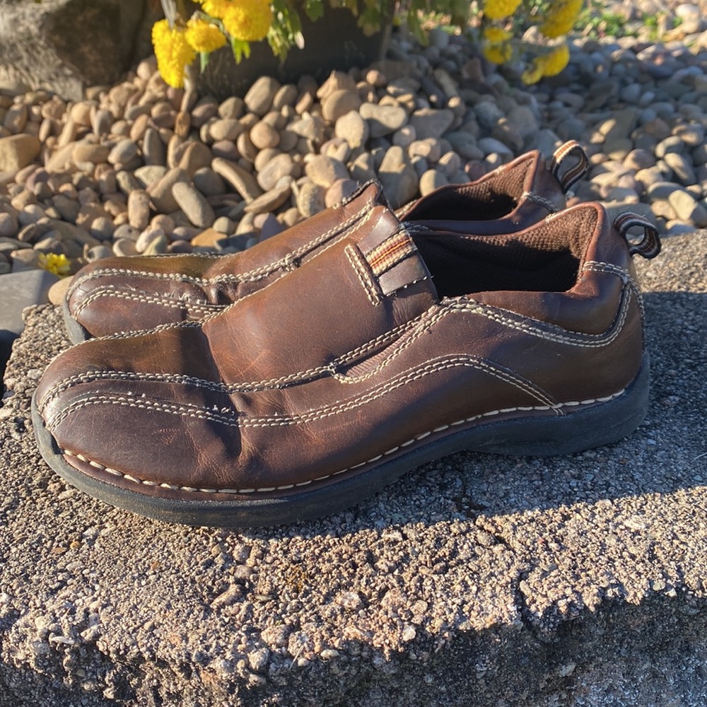 TKS brown shoes youth size 5M